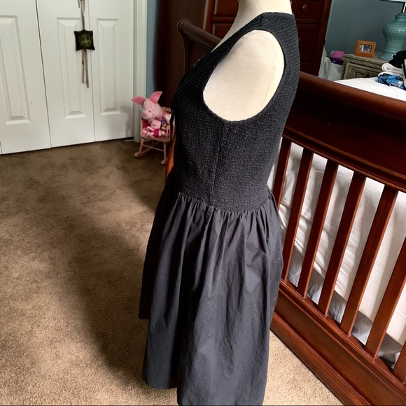 Levi’s black zip up dress - Picture 3 of 7